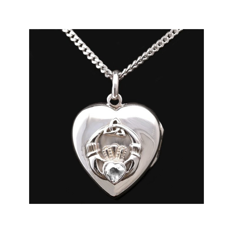 Pendant locket Claddagh Pendant locket Claddagh