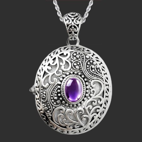 "Amethyst Catherine the Great" photo locket pendant in sterling silver 925 "Amethyst Catherine the Great" photo locket pendant in sterling silver 925